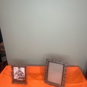 6/$25⚡️Elegant Silver Picture Frame Set